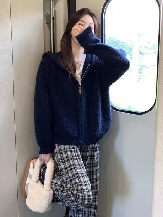 女王节抢购价-不支持退 清！不支持退货 【自营】超值促→冬季新品毛巾圈圈连帽毛衣开衫女气质优雅通勤双色-喜出 商品图2