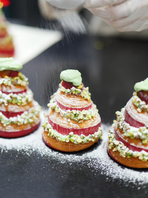 抹茶树莓开酥羊角圣诞帽子 商品图3