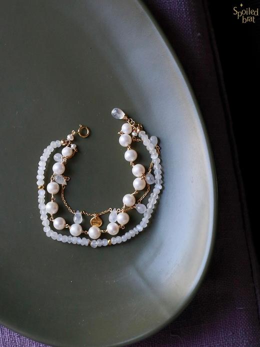 SpoiledBrat Jewelry三层珍珠月光石手链 商品图4