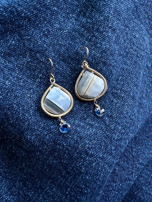 SpoiledBrat Jewelry蓝纹欧泊坦桑石耳环 商品图2