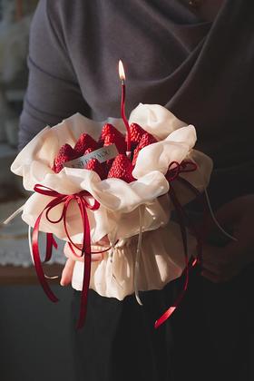 【草莓花束蛋糕】叮当热卖蛋糕-鲜果奶油蛋糕