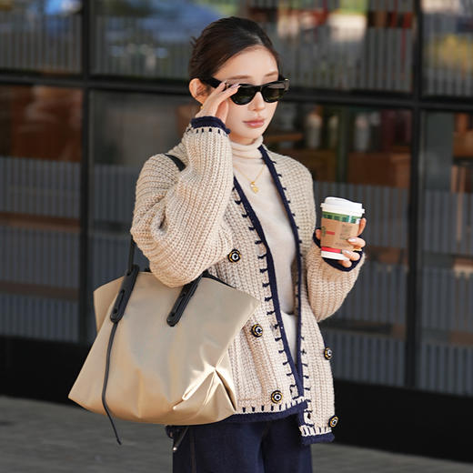 【特价不退换】【预售7天】良木礼绵羊毛开衫（D251102305F) 商品图4