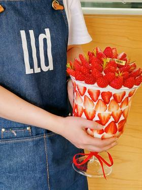 巨无霸草莓冠军杯