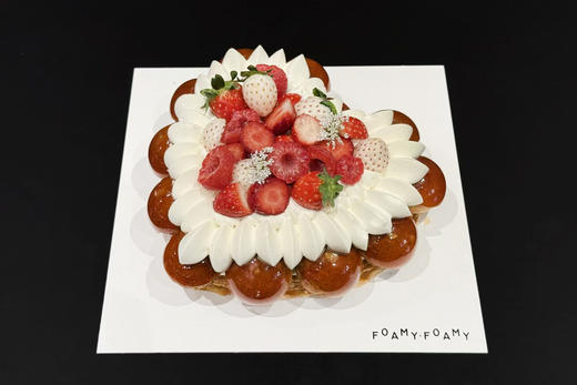 草莓茉莉圣多诺（预订） 商品图0