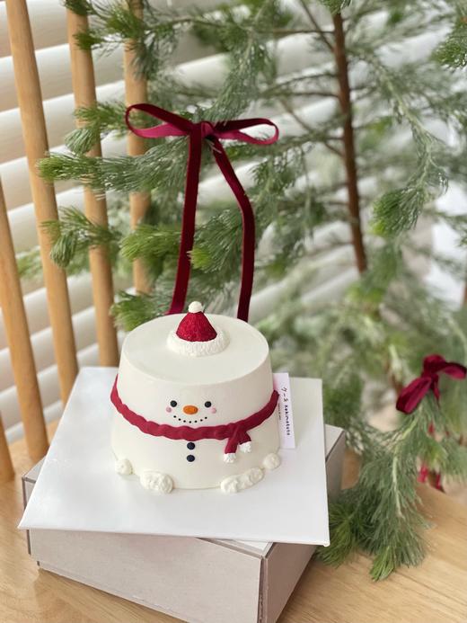 戴红帽子的雪人奶油蛋糕 商品图1