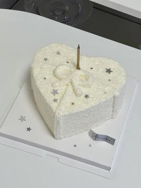 《冬日浪漫》初雪毛茸茸蛋糕（银色星星属装饰品 不可食用 介意慎拍）