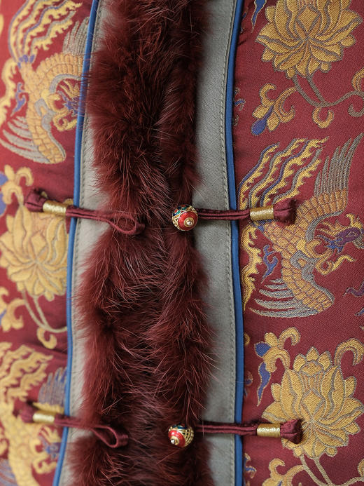 盛唐婧 | 新中式宋锦龙凤穿莲纹夹棉马甲 商品图3