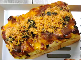 【臻选】蜜汁猪肉铺松松吐司