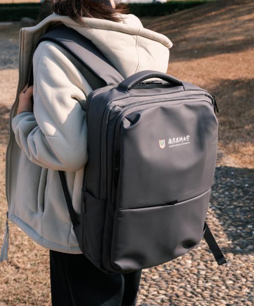 商务双肩包 商品图1