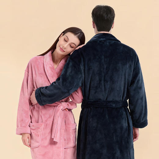 【专柜多样屋】雪柔双面法兰绒家居袍浴袍睡袍幻影黑/玫瑰粉L 商品图1