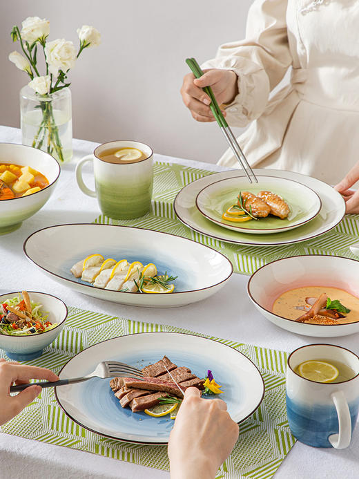 【专柜多样屋】湖光春色筷碟勺18件餐具礼盒/粉 商品图3