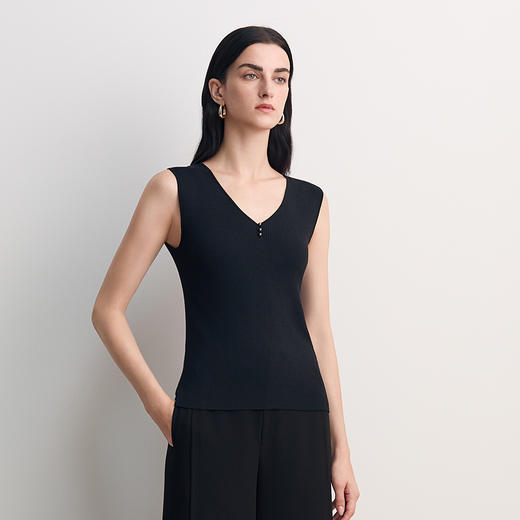 EITIE爱特爱V领无袖套头设计简约时尚百搭针织衫8501203 商品图2