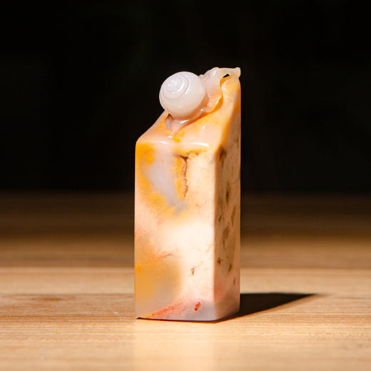 寿山石老料巧雕“蜗牛”方章 商品图0