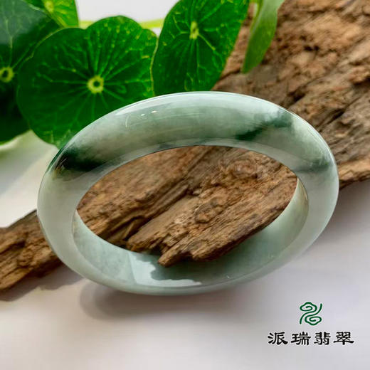 派瑞翡翠 翡翠手镯 糯种 飘花 商品图0