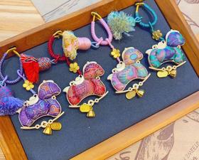 马上发财宋锦挂件