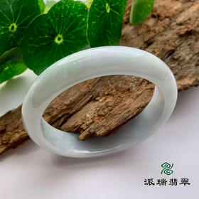 派瑞翡翠 翡翠手镯 糯种 浅绿色