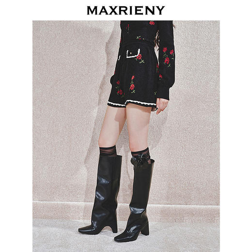 玛克门店发货：MAXRIENY玫瑰绣花A字高腰短裤(货号:MC85PA766) 商品图2