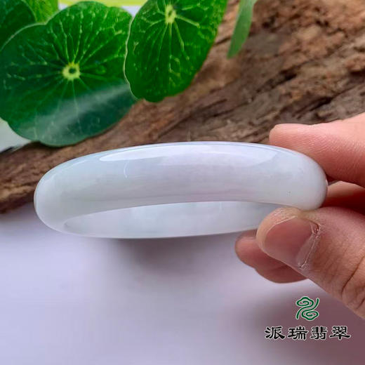 派瑞翡翠 翡翠手镯 糯种  浅绿色 商品图2