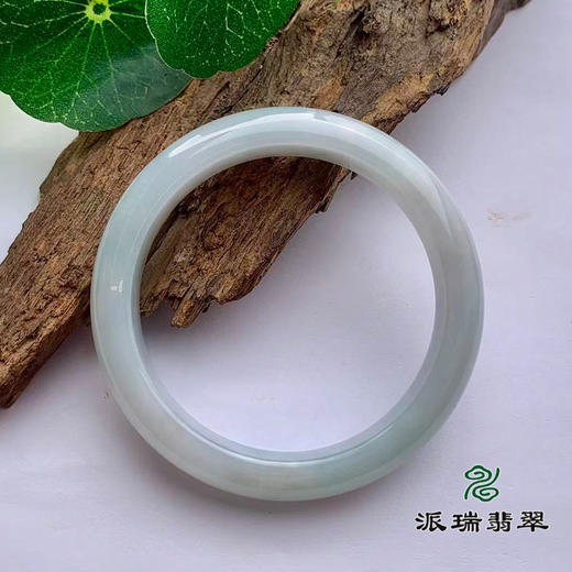 派瑞翡翠 翡翠手镯 糯种 浅绿 商品图1
