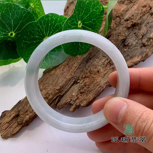 派瑞翡翠 翡翠手镯 糯种 飘花 商品图3