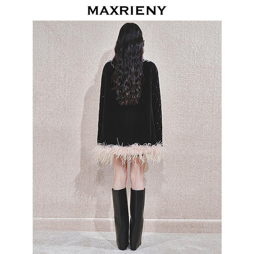 MAXRIENY【商场同款-节庆穿搭】精致复古感羽毛饰边丝绒外套女(货号:MC85JA794) 商品图3