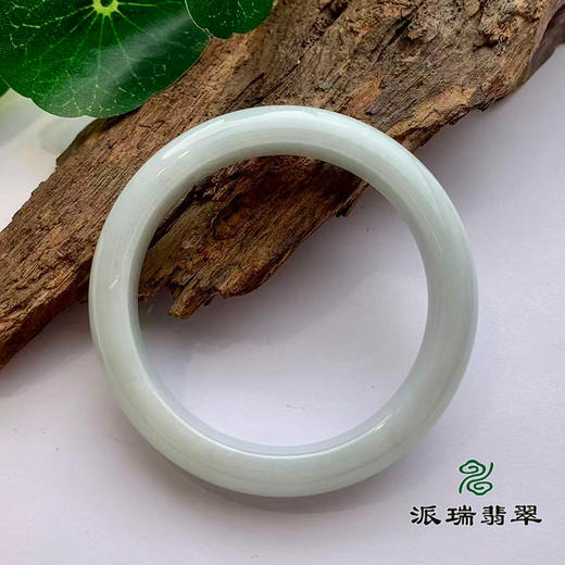 派瑞翡翠 翡翠手镯 糯种 浅绿 商品图1
