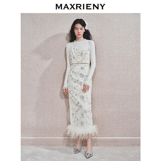 玛克门店发货：MAXRIENY精致复古感重工亮片丝绒绣花半裙(货号:MC85SK784) 商品图1