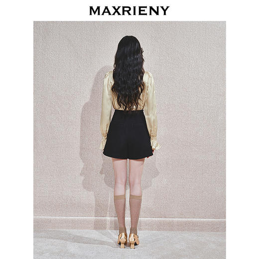 MAXRIENY【商场同款-节庆穿搭】MAXRIENY精致宫廷复古感直筒短裤女(货号:MC85PA757) 商品图3