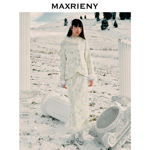 玛克门店发货：精致复古感重工亮片丝绒绣花外套女(货号:MC85JA782) 商品图1