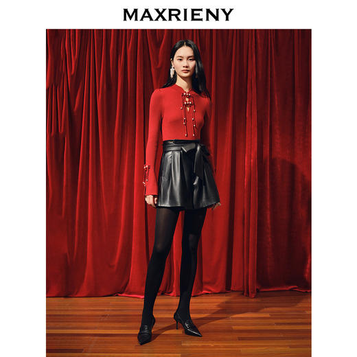 玛克门店发货：MAXRIENY新年红国风针织复古水晶扣套头毛衫修身上衣(货号:MC88SW820) 商品图3