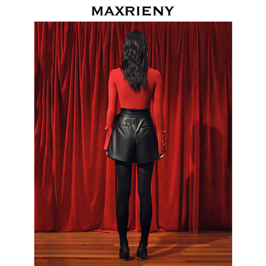 玛克门店发货：MAXRIENY新年红国风针织复古水晶扣套头毛衫修身上衣(货号:MC88SW820) 商品图4