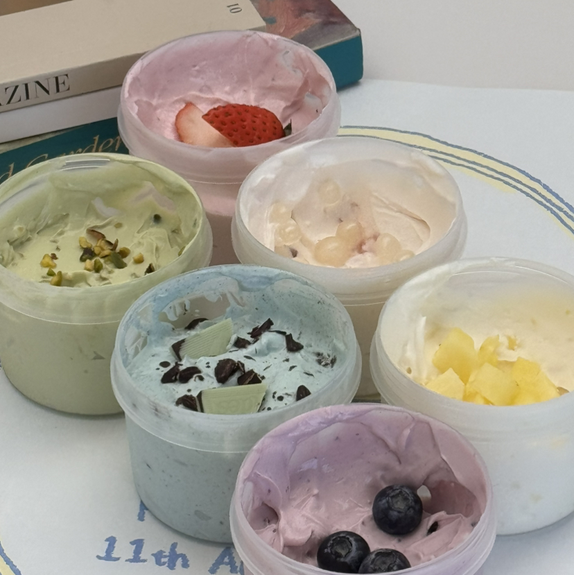 低脂希腊酸奶罐子