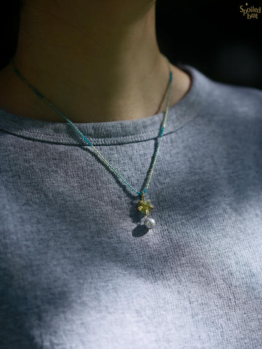 SpoiledBrat Jewelry彩色宝石吊坠系列 |  绿玉髓  斜长石 银灰色珍珠项链 商品图9
