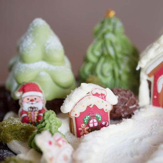 2025圣诞新品「可以吃的圣诞童话雪世界」缤纷味蛋糕礼盒（尺寸：约24*24cm） 商品图7