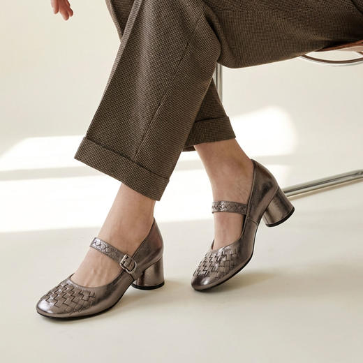 Westory2026年春季圆头中跟金属牛皮编织玛丽珍单鞋复古通勤百搭浅口鞋W26AE50491 商品图6