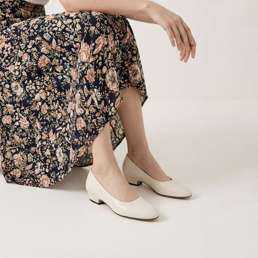 Westory2026年春季方圆头低跟牛油皮奶奶鞋百搭通勤浅口鞋W26AE50371 商品图1