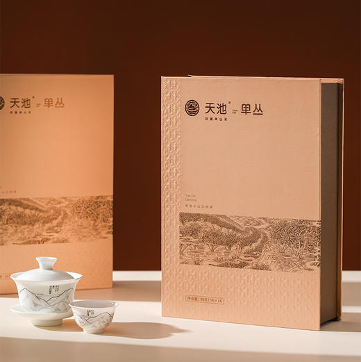 天池·金山·一盒识单丛
（水仙、黄枝香、蜜兰香、芝兰香、八仙、杏仁香、鸭屎香）
98g/盒
（7g*14） 商品图2