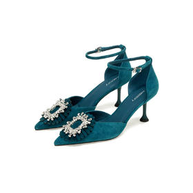 Westory2026年春季尖头中跟羊京孔雀蓝配花型方扣中空单鞋晚宴鞋W26AH50141