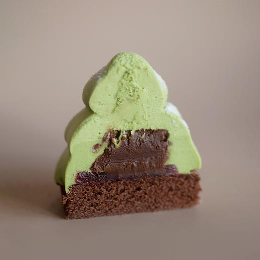 9折优惠｜2025圣诞新品「可以吃的圣诞童话雪世界」缤纷味蛋糕礼盒&「璀璨圣诞」手串（单圈） 商品图7