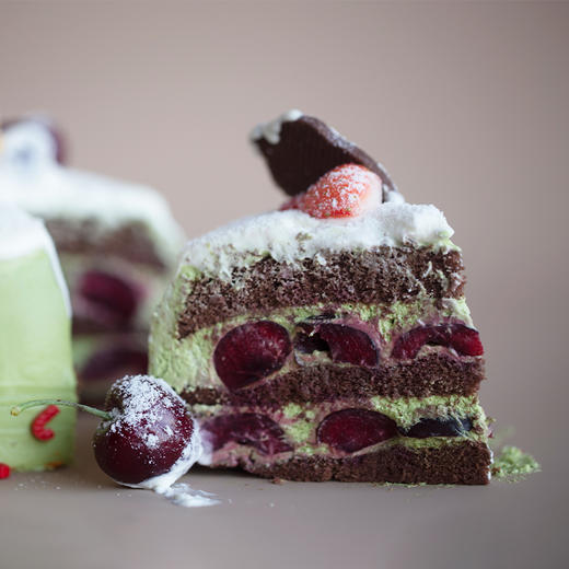 2025圣诞新品「冬之圣诞」开心果车厘子味蛋糕（当日达） 商品图5