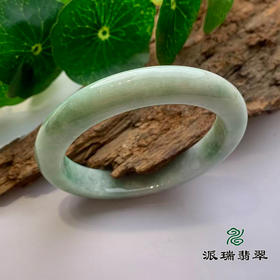 派瑞翡翠 翡翠手镯 糯种 绿色
