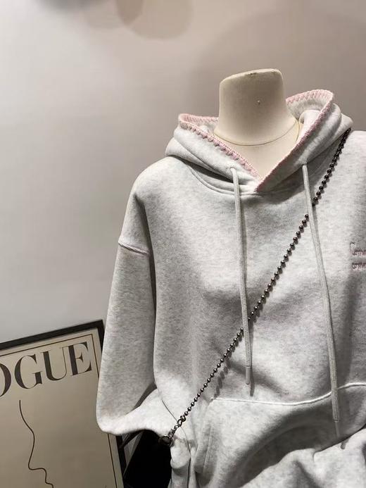 🔥🔥🔥奥粒绒厚款【重工刺绣】贝壳袖～花灰粉针织加绒连帽卫衣-喜出 商品图1