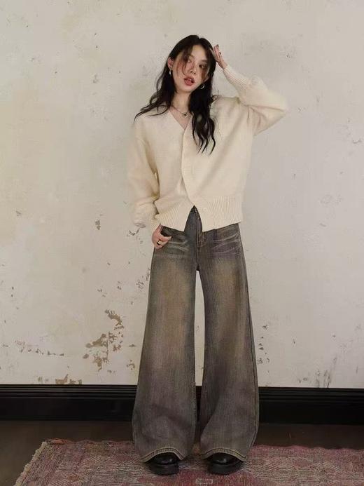 清了！清！不支持退货【自营】【韩系毛衣】米色斜开扣～短款宽螺纹开衫毛衣-喜出 商品图1