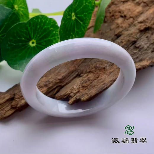 派瑞翡翠 翡翠手镯 糯种 浅绿色 商品图0