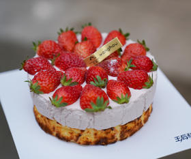 草莓香草巴斯克（需提前1天预定）