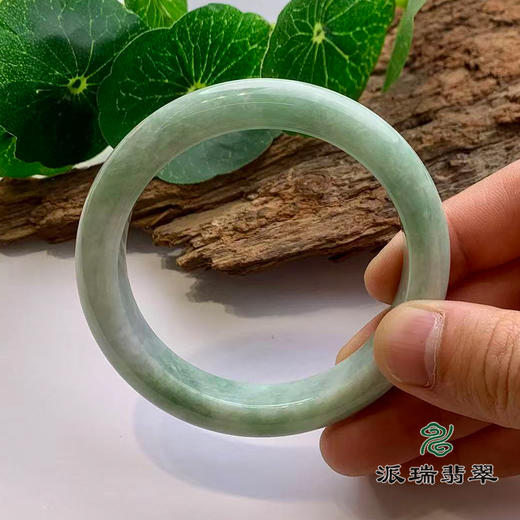 派瑞翡翠 翡翠手镯 糯种 绿色 商品图3
