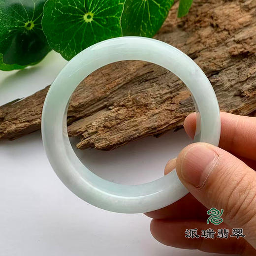 派瑞翡翠 翡翠手镯 糯种 绿色 商品图3