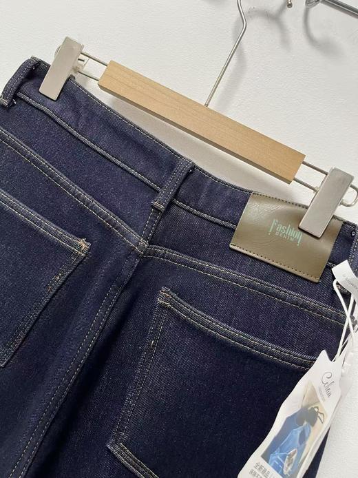 12.12【清仓】内里磨毛绒～窄版深蓝牛仔直筒裤-喜出 商品图2