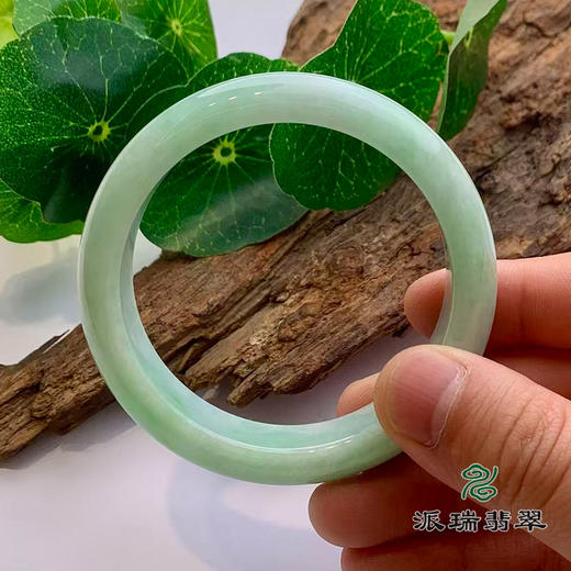 派瑞翡翠 翡翠手镯 糯种 绿色 商品图3