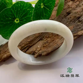 派瑞翡翠 翡翠手镯 糯种 绿色